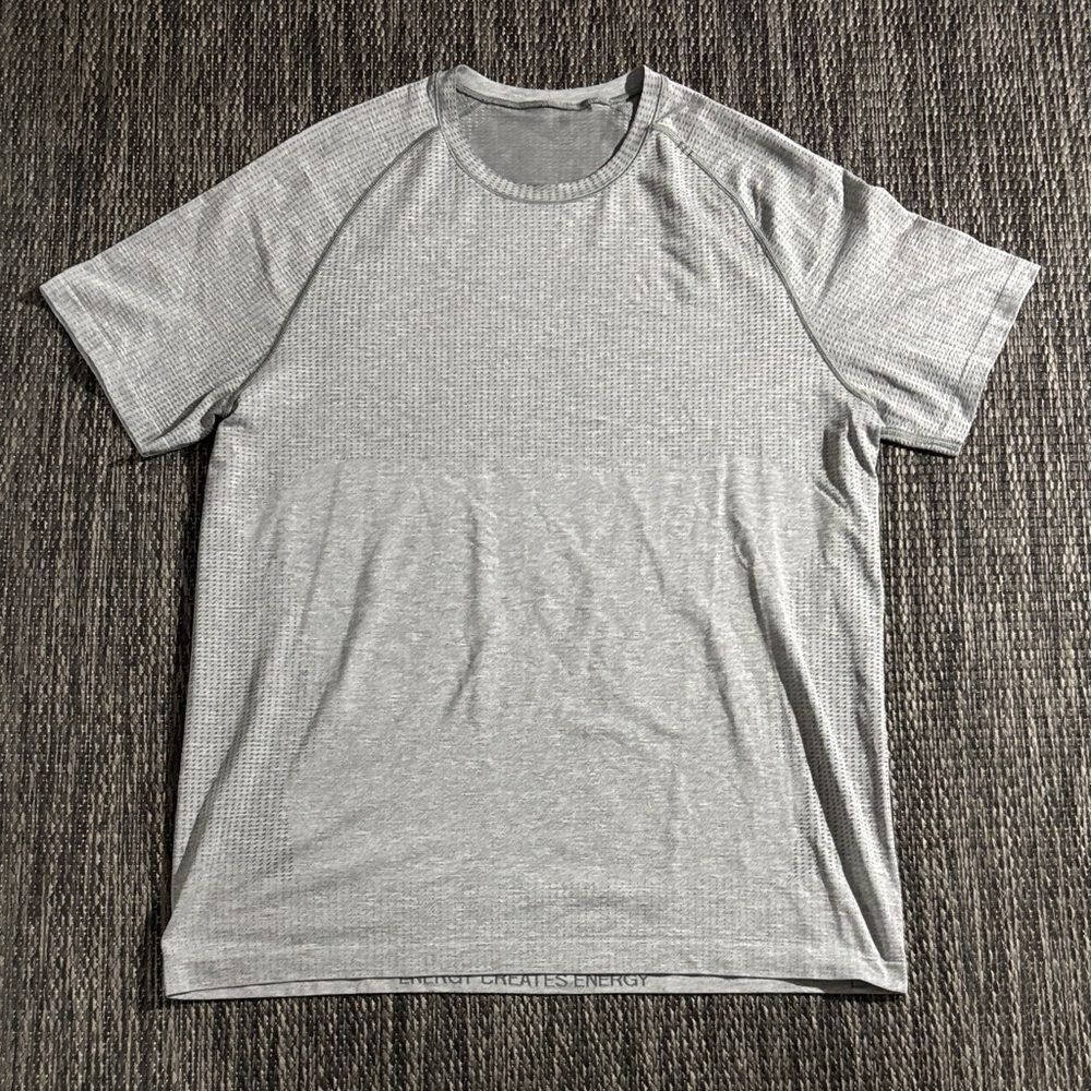 Lululemon Metal Vent Tech Short Sleeve